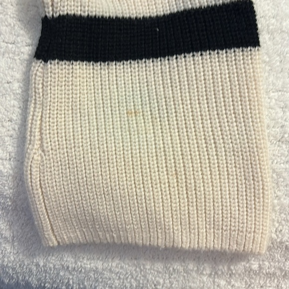 Banana Republic striped sweater with bell sleeves - Picture 6 of 7